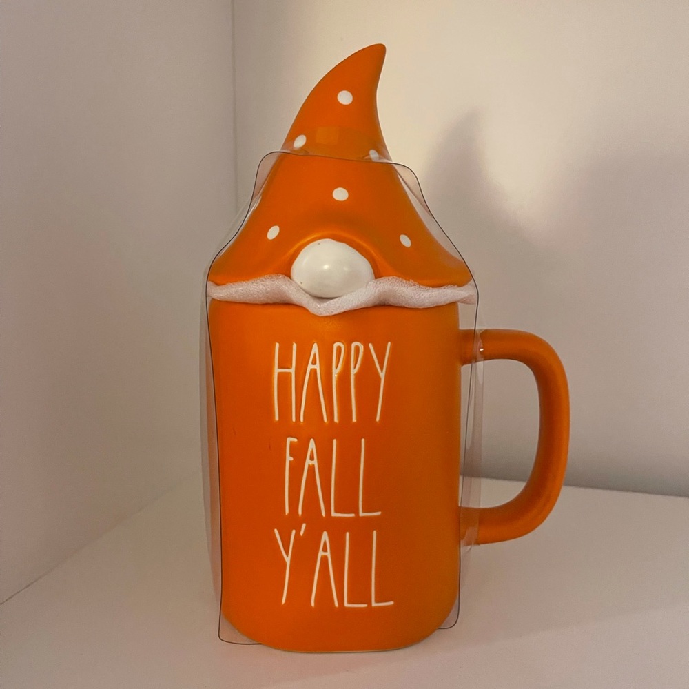 NWT Rae Dunn Fall gnome mug “Happy Fall Y’all”